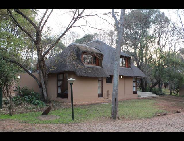 4 BEDROOM HOUSE FOR SALE IN LAKELAND ESTATE
